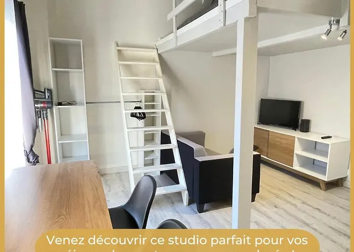 Apartment Calme Et Confort - Proche Centre-ville & Commerces - 20min Du Futuroscope - Wifi Gratuit